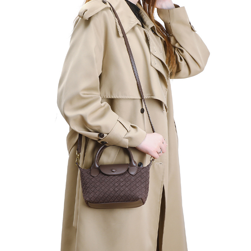 THE FAUX SUEDE FLAP TOTE size chart 2